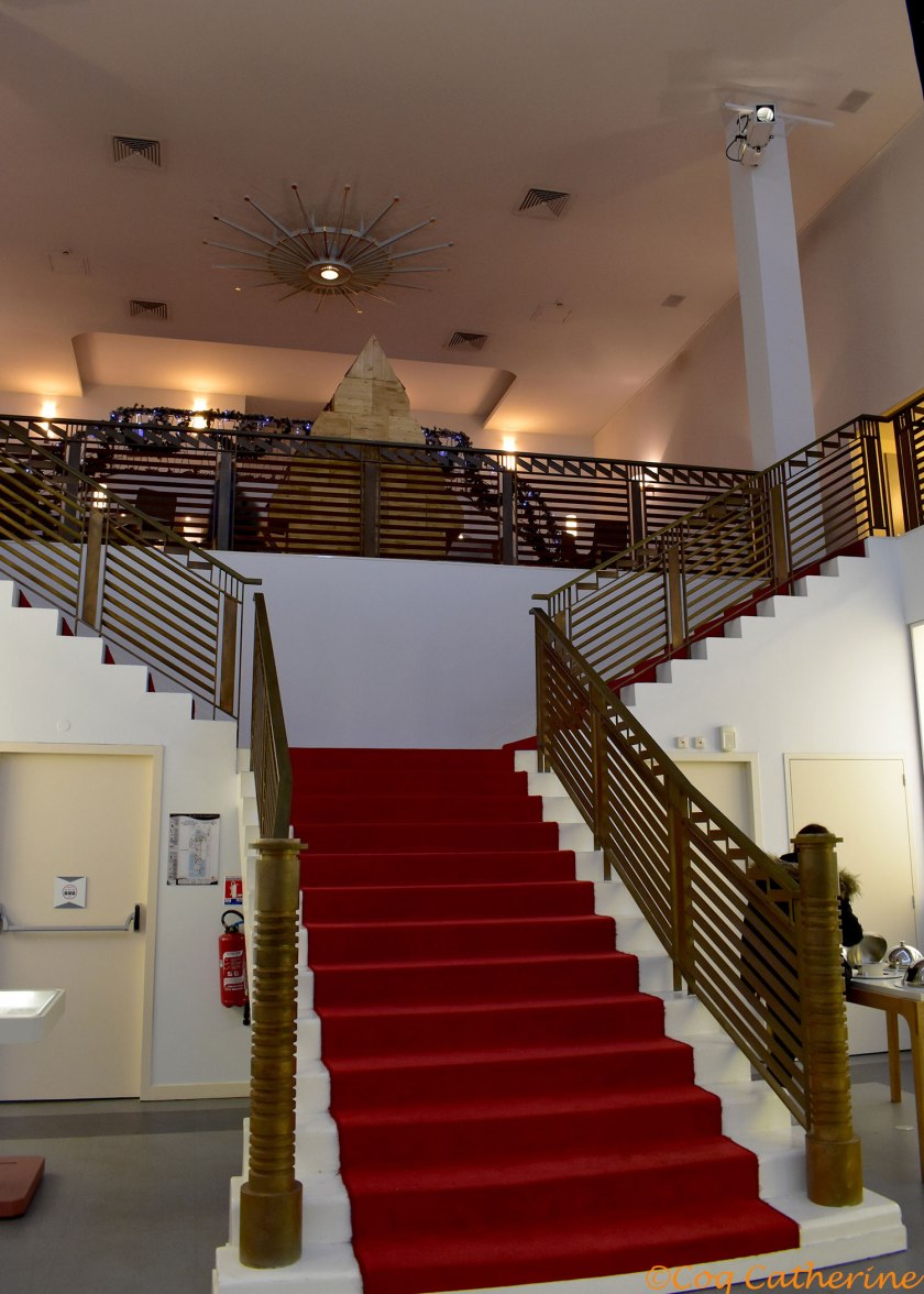 Double escalier du musée des paquebots de Saint Nazaire