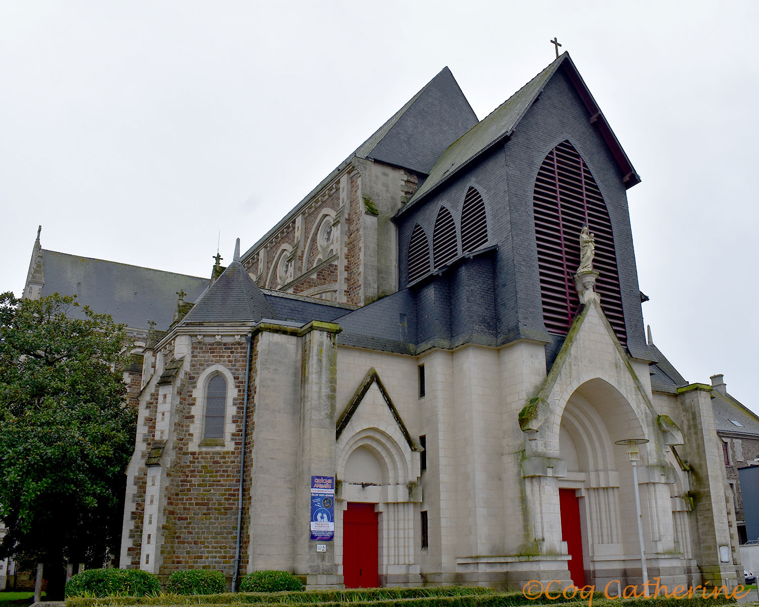Façade de l’église de Saint Nazaire